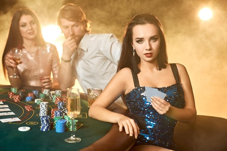 Sinkronisasi real-time antara pasar turnamen dan meja live-dealer di vior777